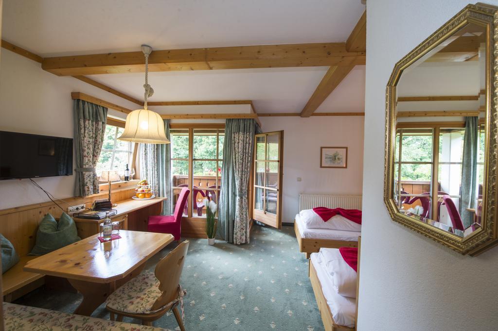 Gutshof Wolfgangsee Resort & Event Hotel Штробль Экстерьер фото