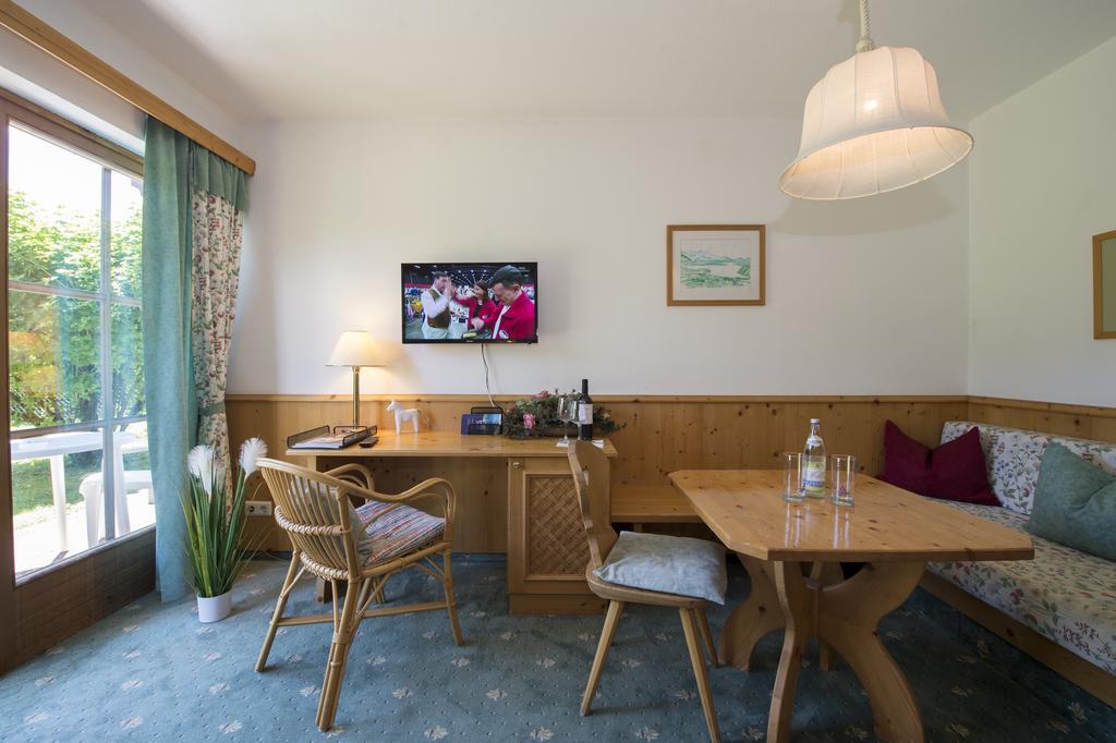 Gutshof Wolfgangsee Resort & Event Hotel Штробль Экстерьер фото